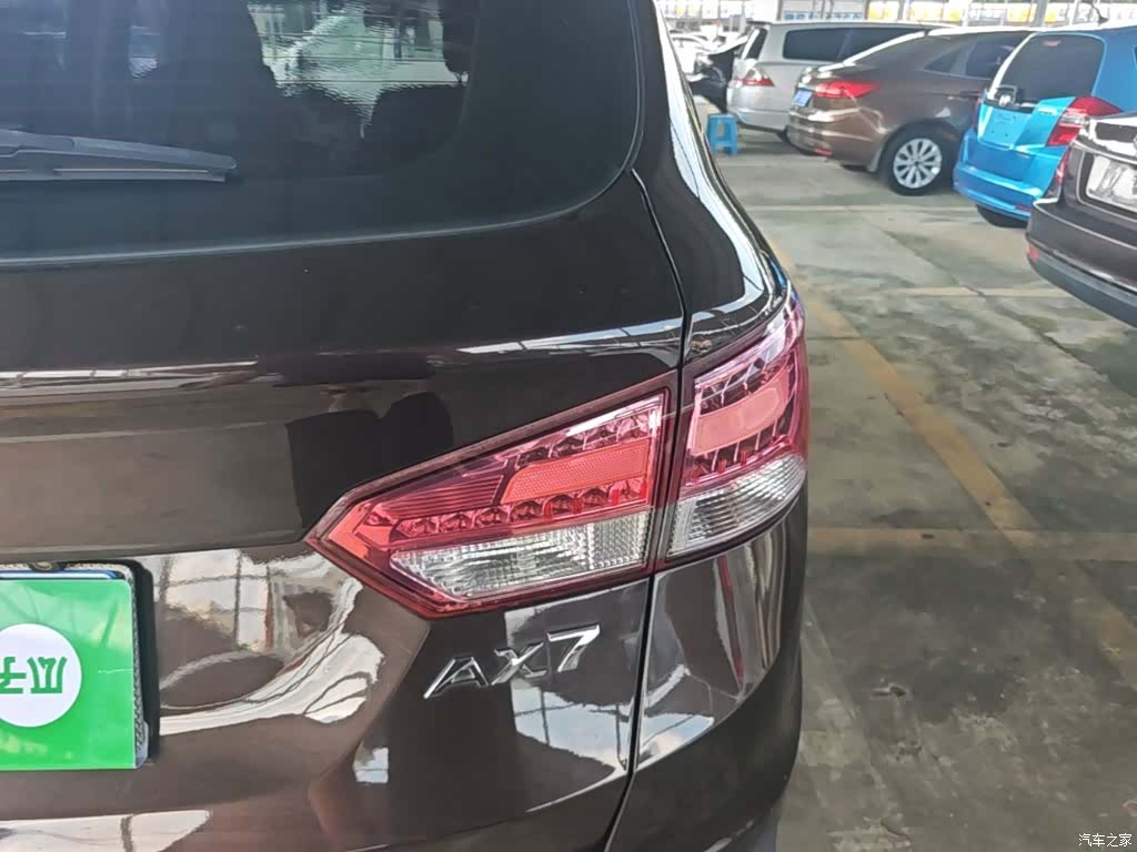 DongFeng AX7, 2015 8