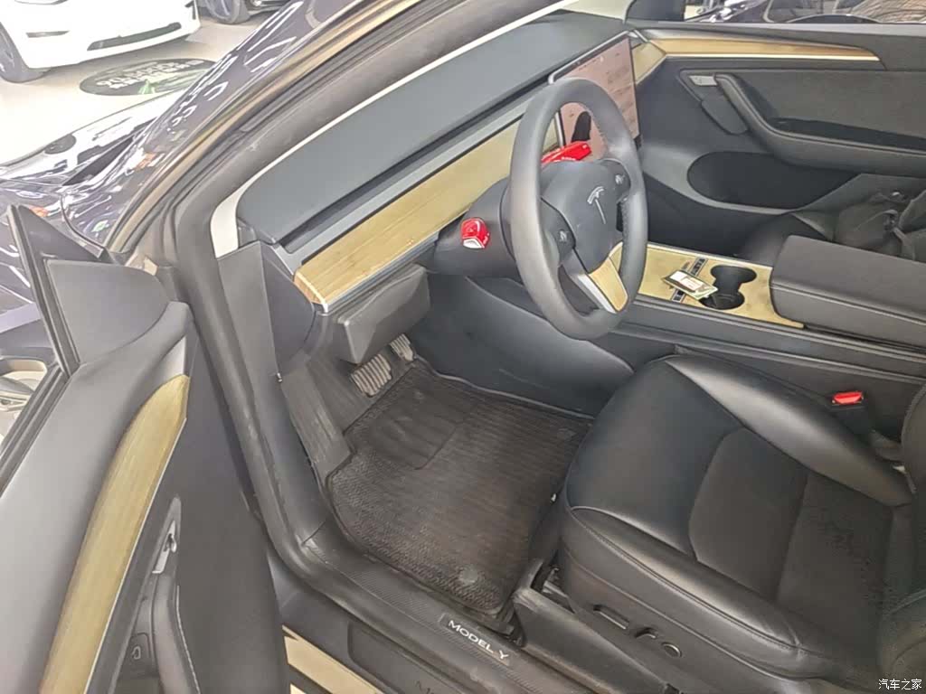 Tesla Model Y, 2022 16