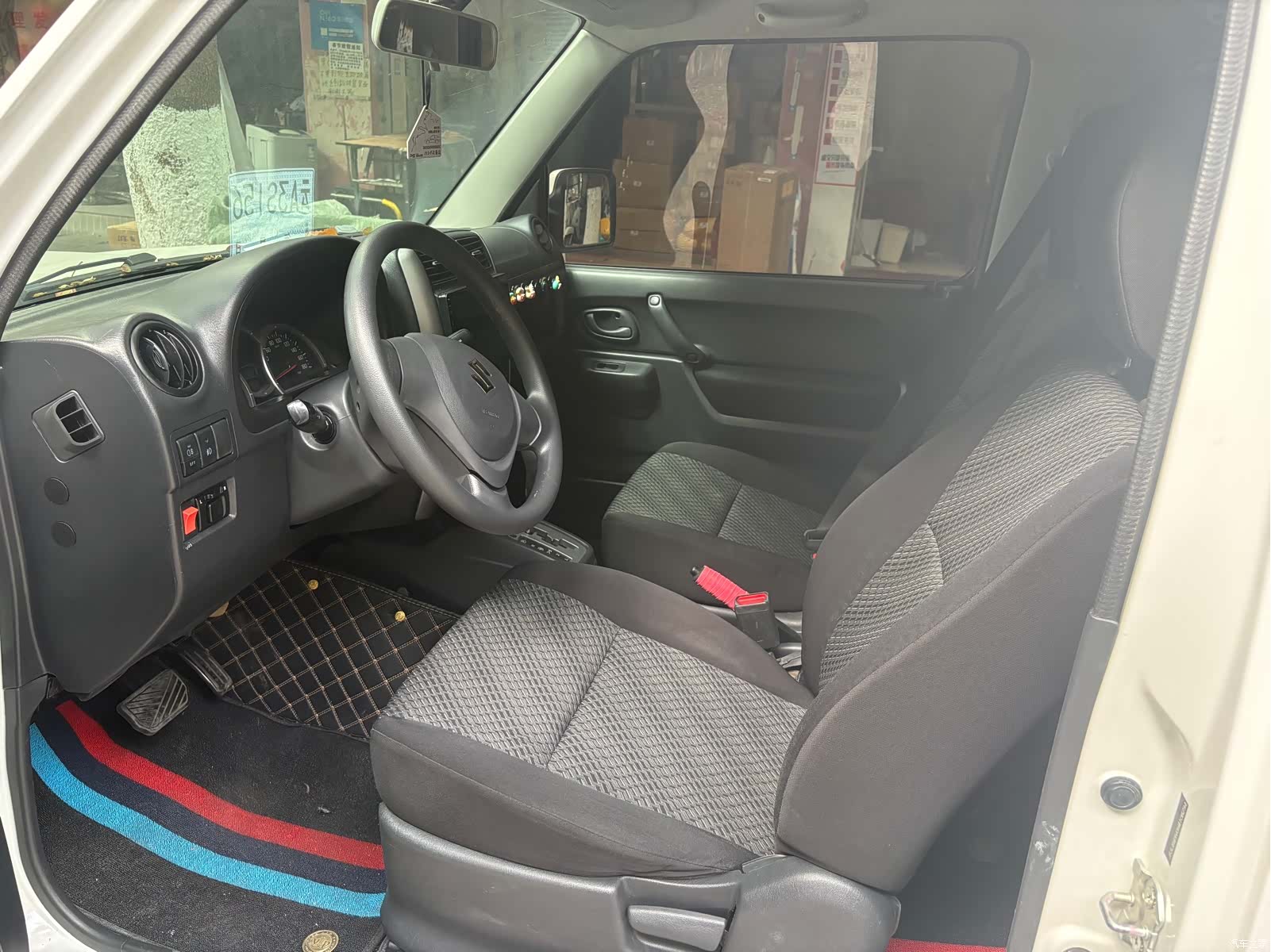 Suzuki 1.3, 2018 все фото