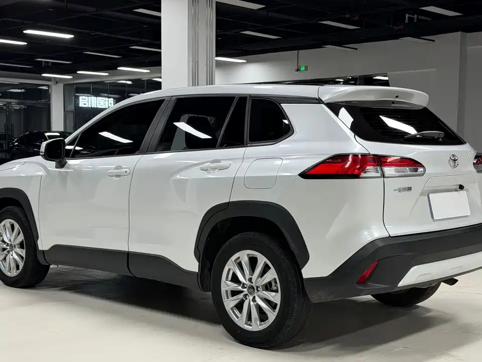 Toyota Corolla Sharp amplifier