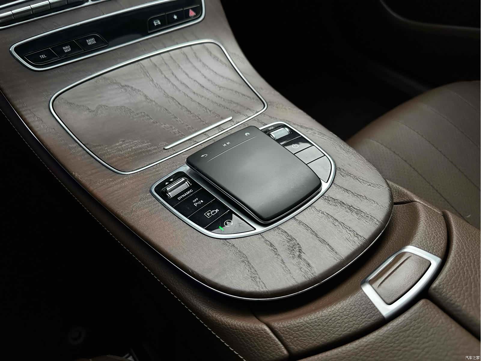 Mercedes-Benz E-Class, 2021 12