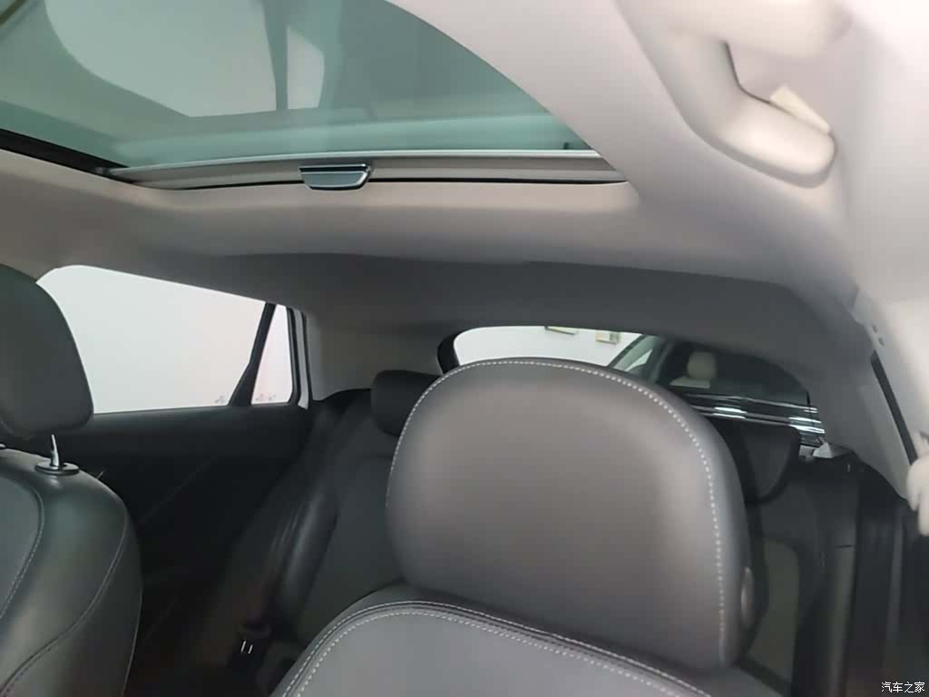 Audi Q2L, 2020 18