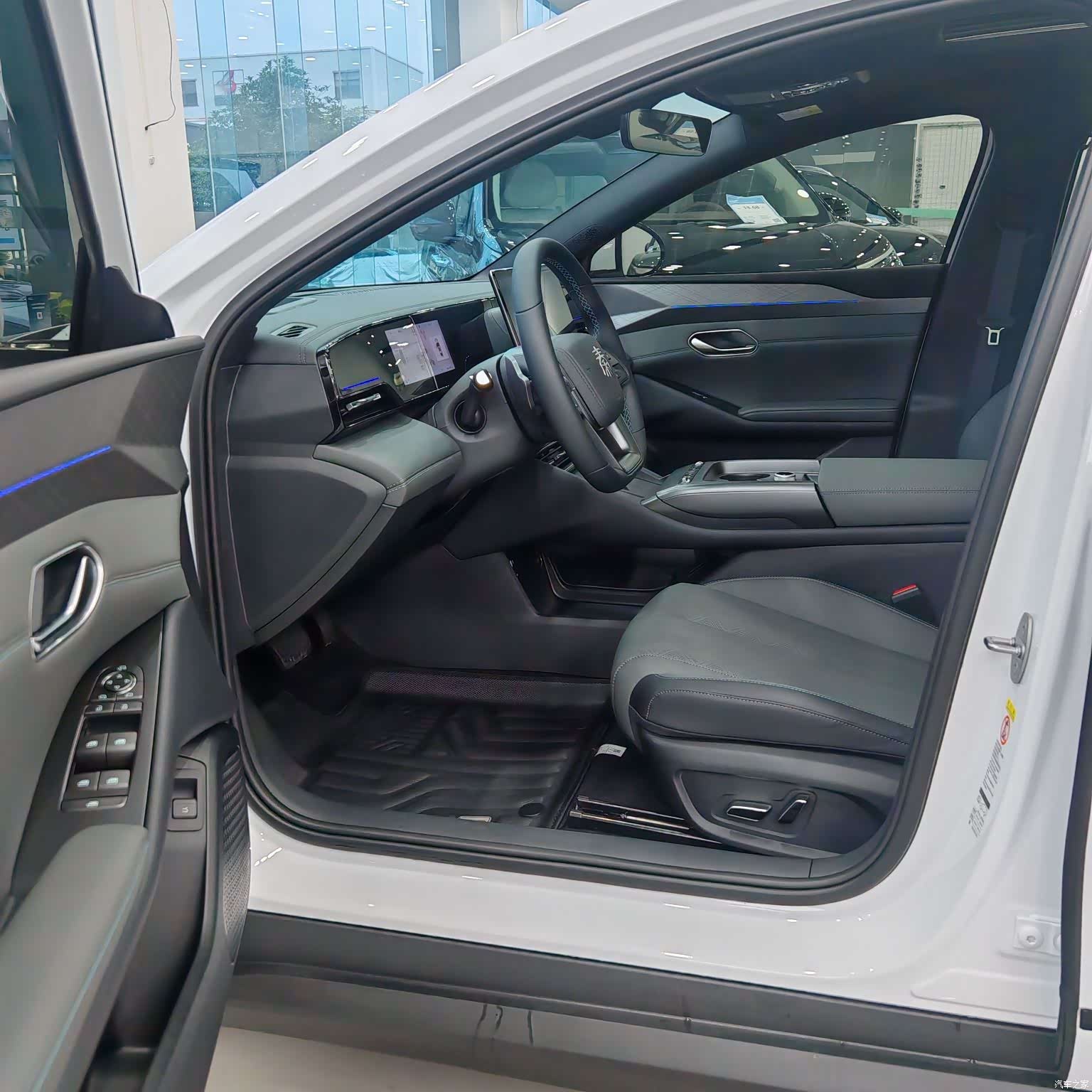 BYD Qin, 2026 все фото