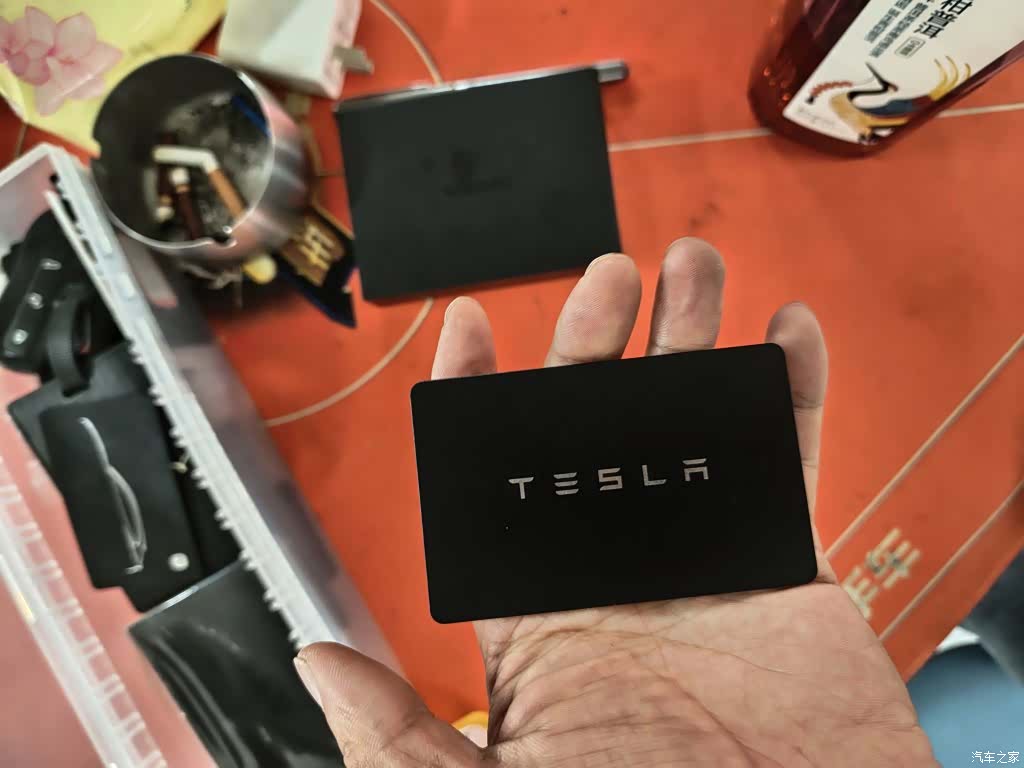 Tesla Model Y, 2024 9