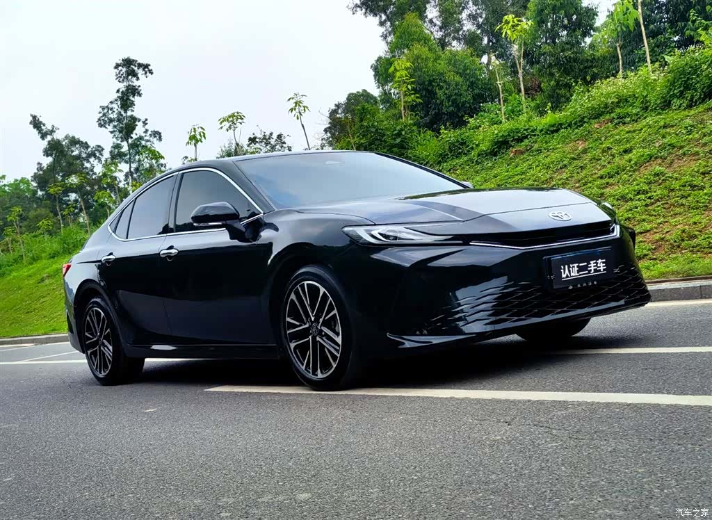 Toyota Camry, 2024 3