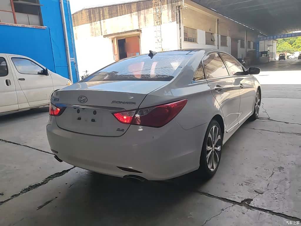 Hyundai Sonata, 2014 7