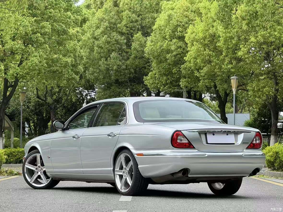 Jaguar XJ, 2007 14