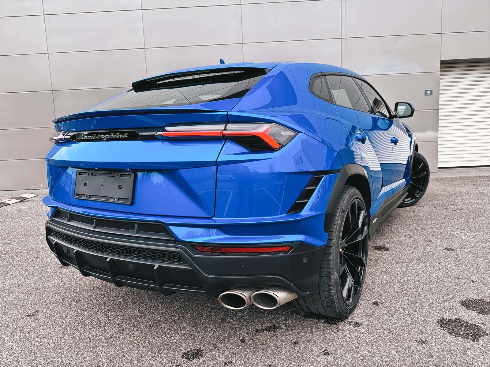 Lamborghini Urus, 2024 4