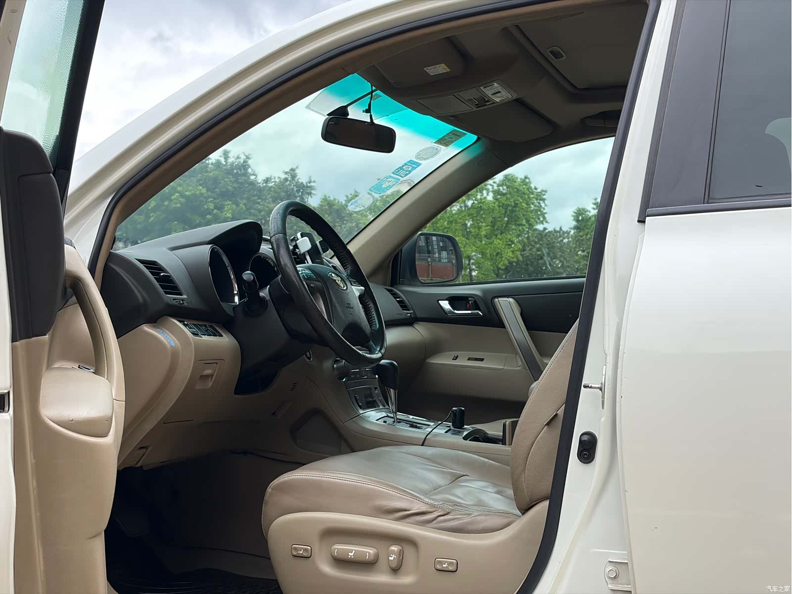 Toyota Highlander, 2011 4