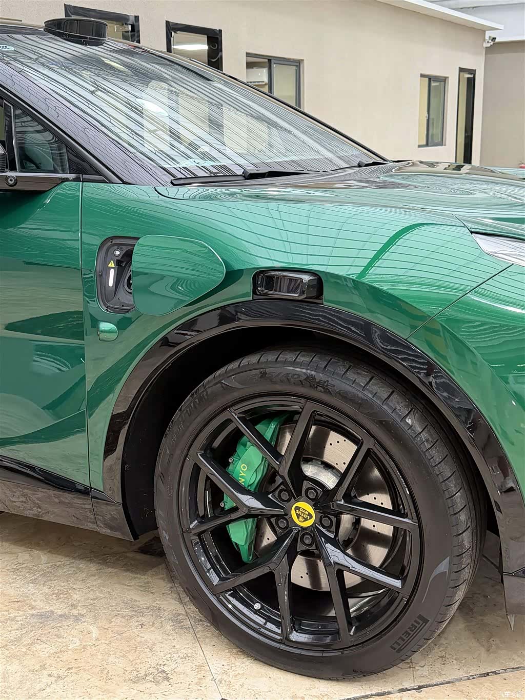 Lotus ELETRE, 2023 14