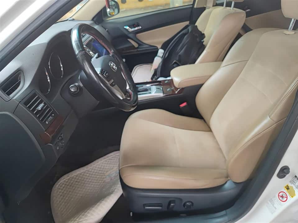 Toyota Reiz Toyota Reiz