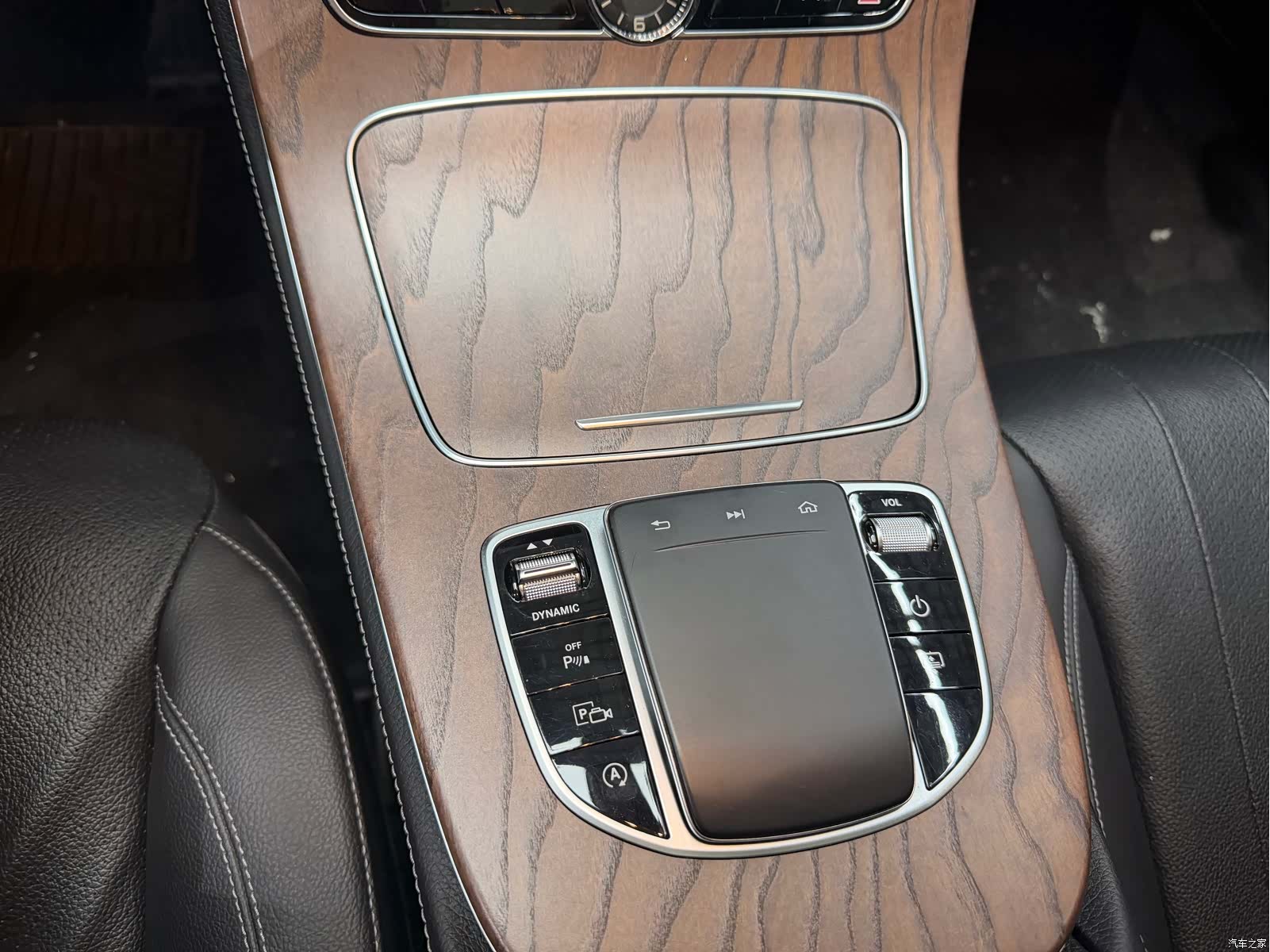 Mercedes-Benz E-Class, 2020 14