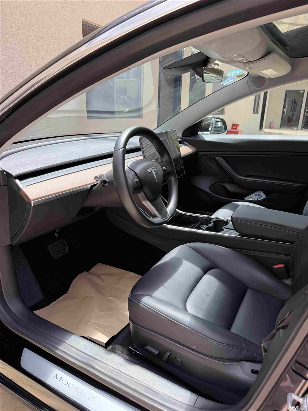 Tesla Model 3, 2019 4