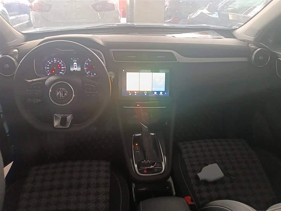 MG ZS