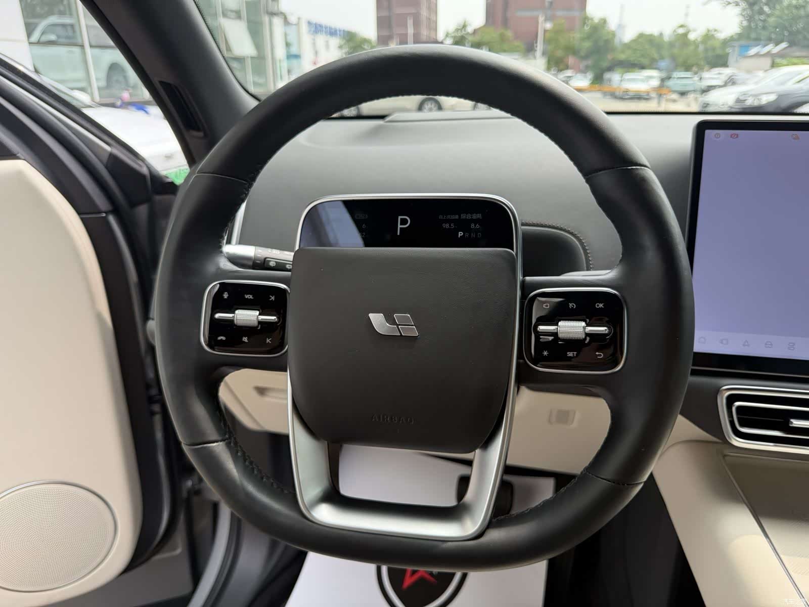 Li Auto L8, 2022 11