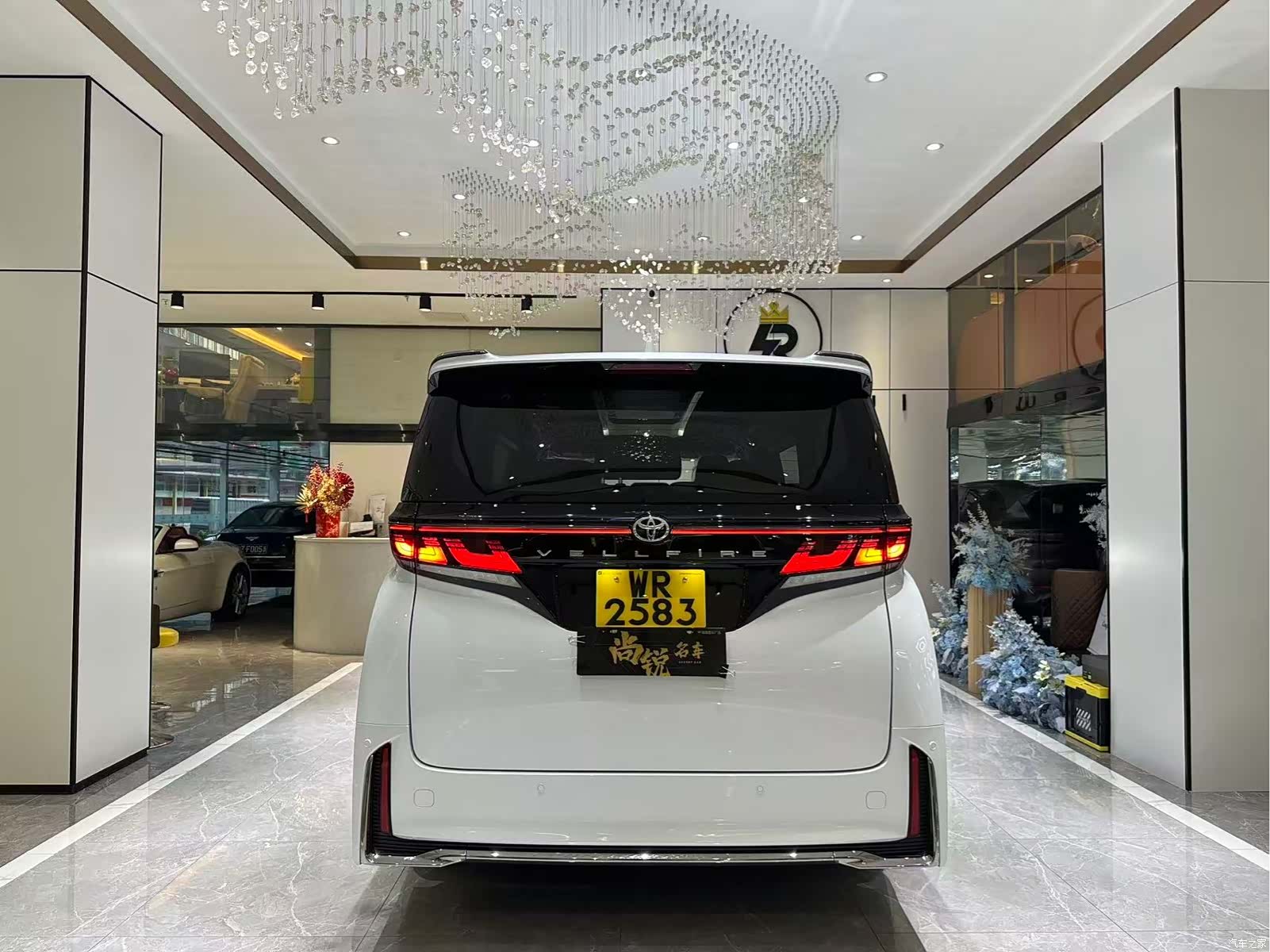 Toyota Vellfire, 2025 18