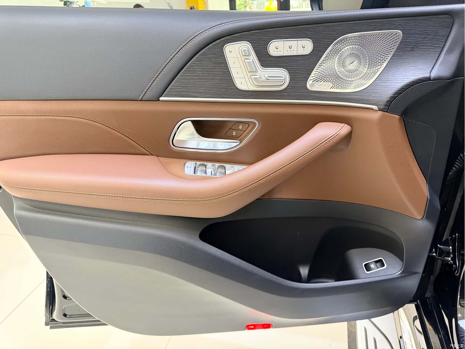 Mercedes-Benz GLS, 2025 7