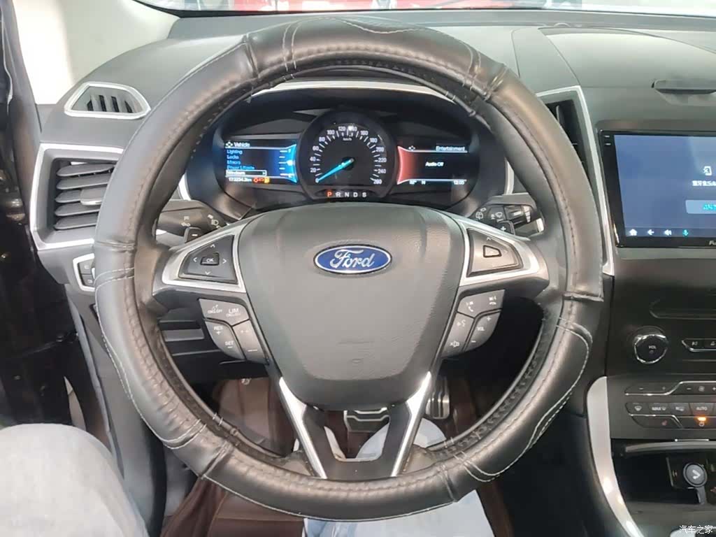 Ford Edge, 2015 11