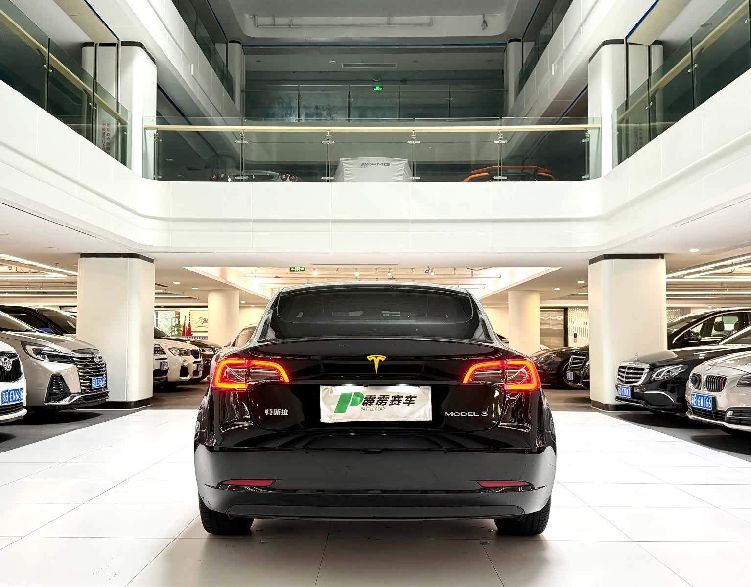 Tesla Model 3, 2022 4