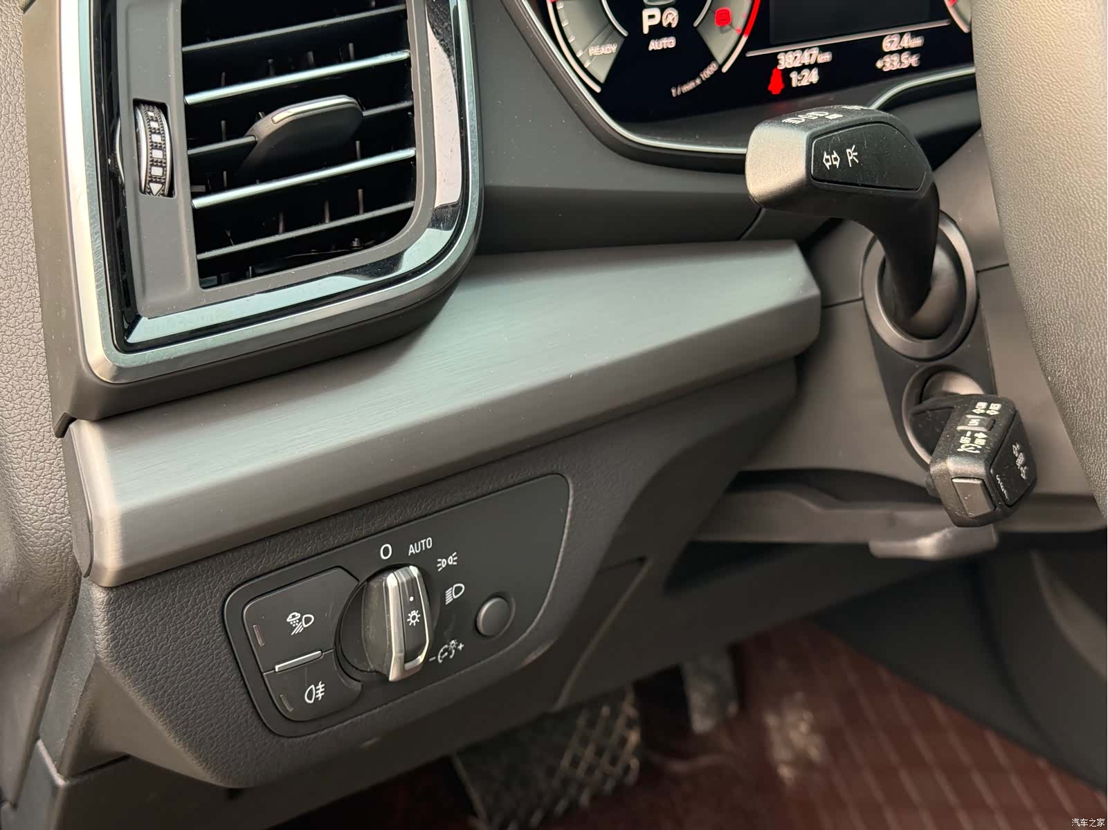 Audi Q5L, 2023 8