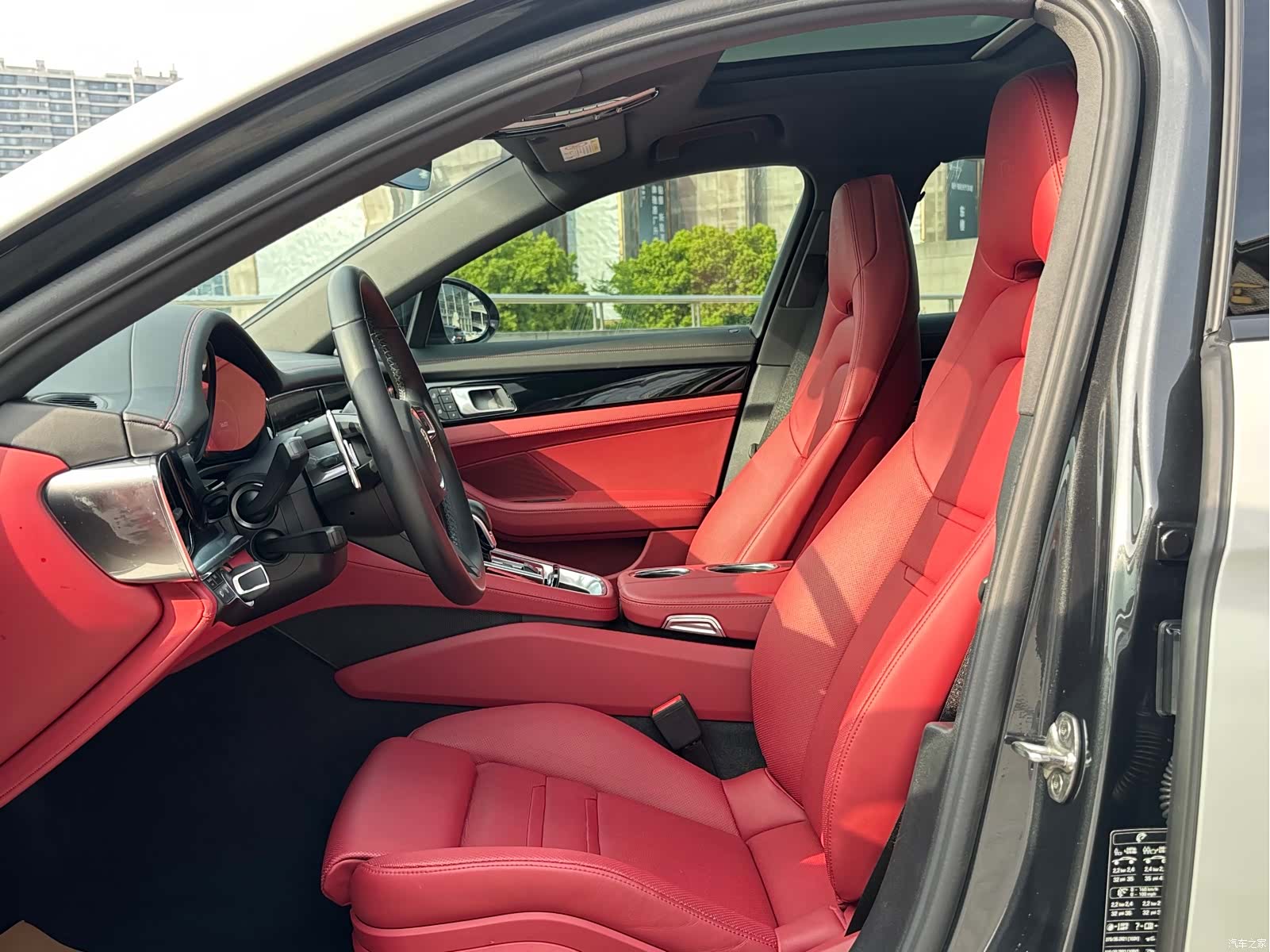 Porsche Panamera, 2023 19