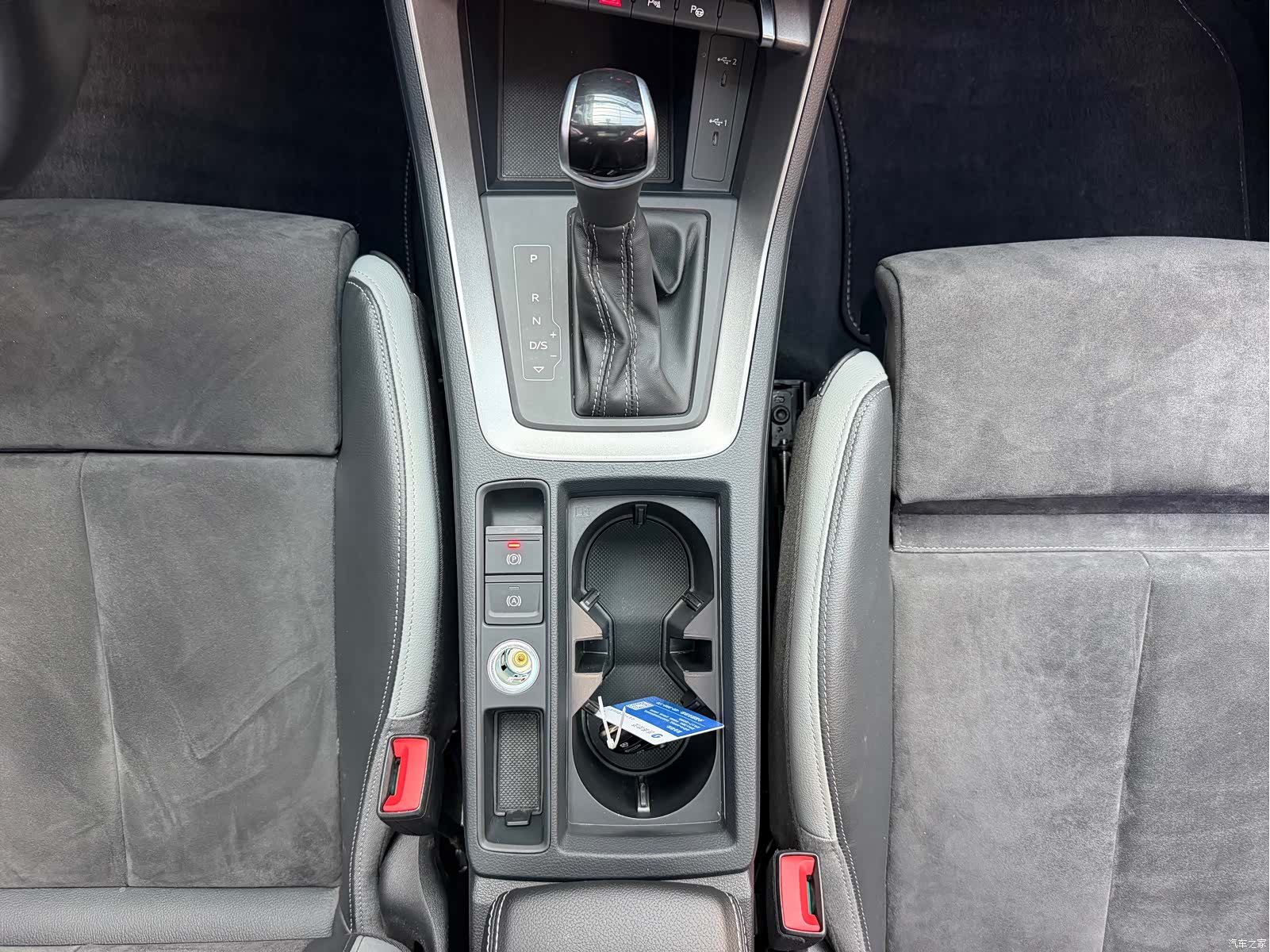 Audi Q3, 2022 13