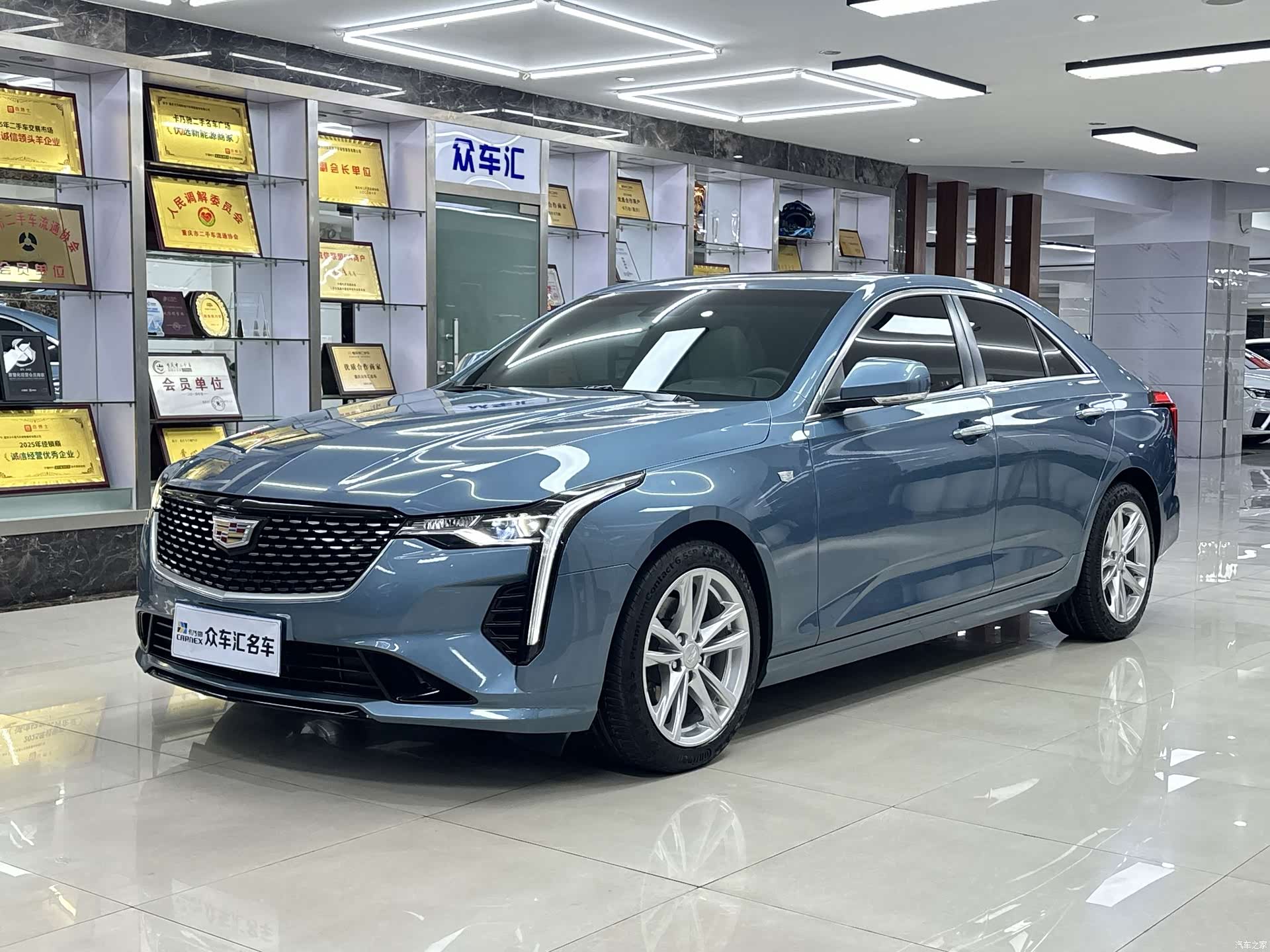 Cadillac CT4