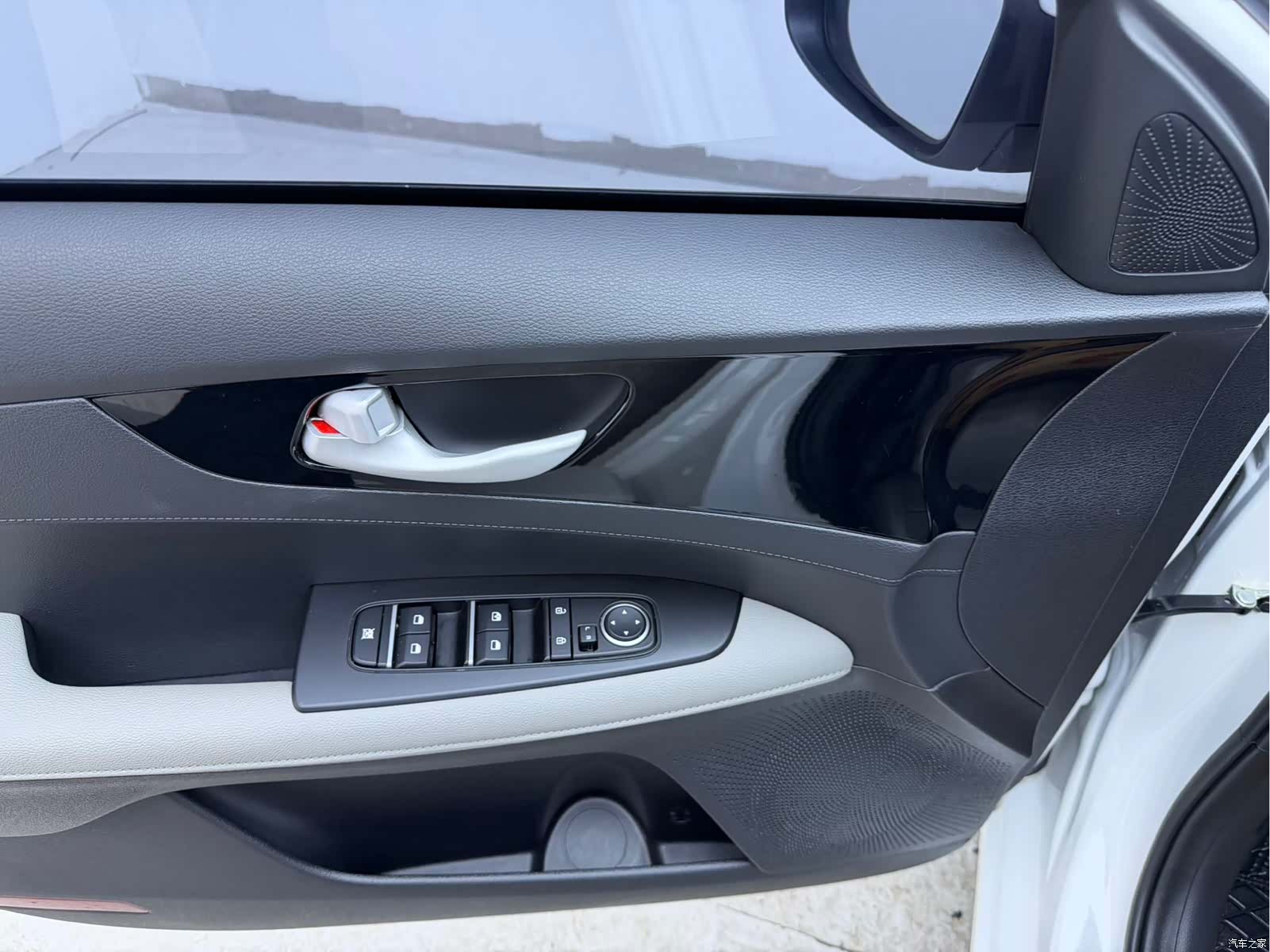 Kia K3, 2023 4