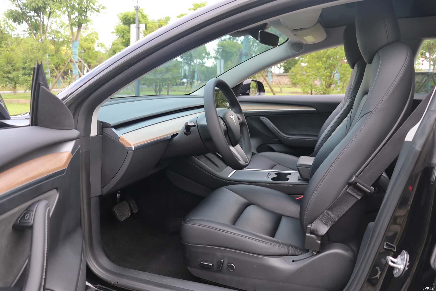 Tesla Model 3, 2023 12