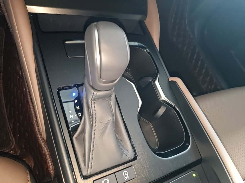 Lexus ES, 2026 14