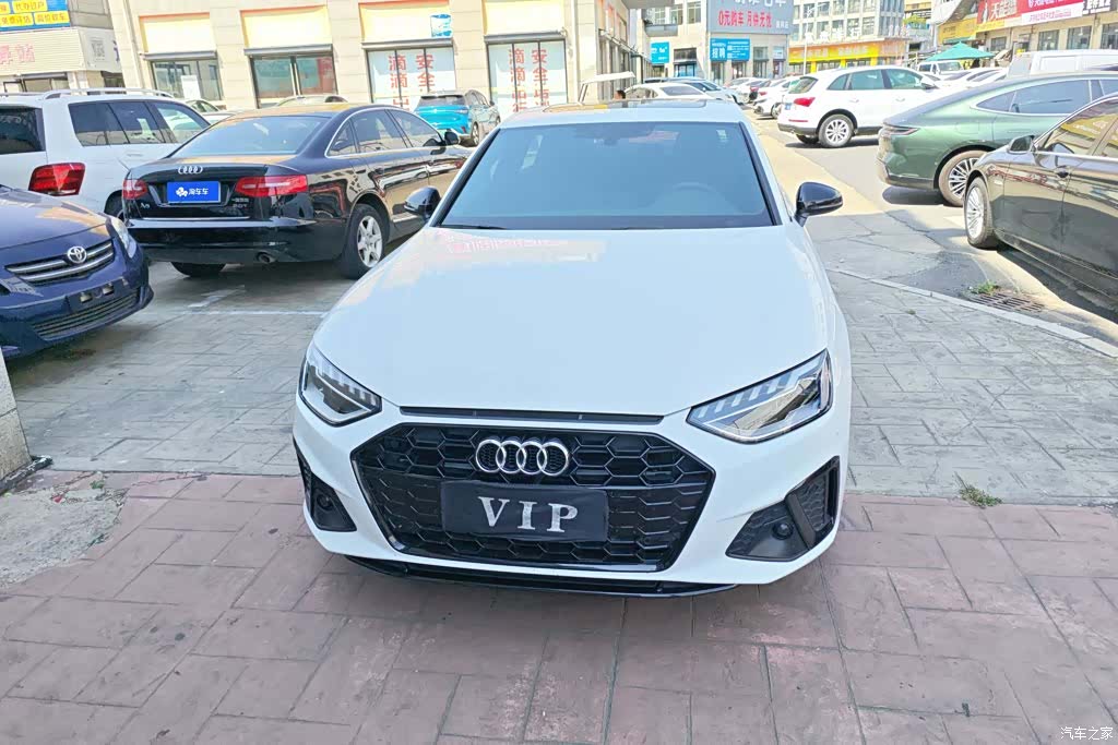 Audi A4L, 2023 2