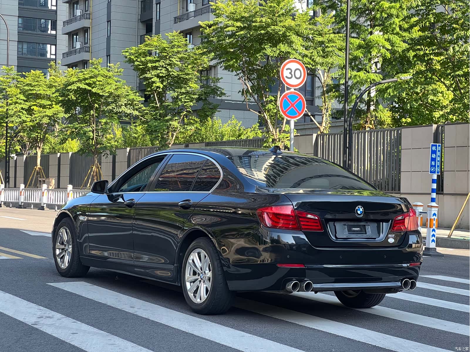 BMW 5 Series, 2011 6
