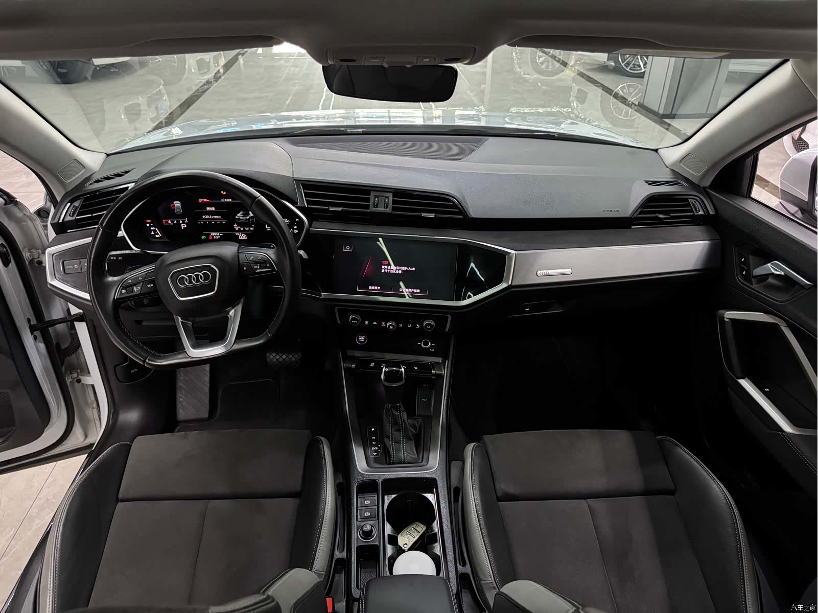 Audi Q3, 2022 12
