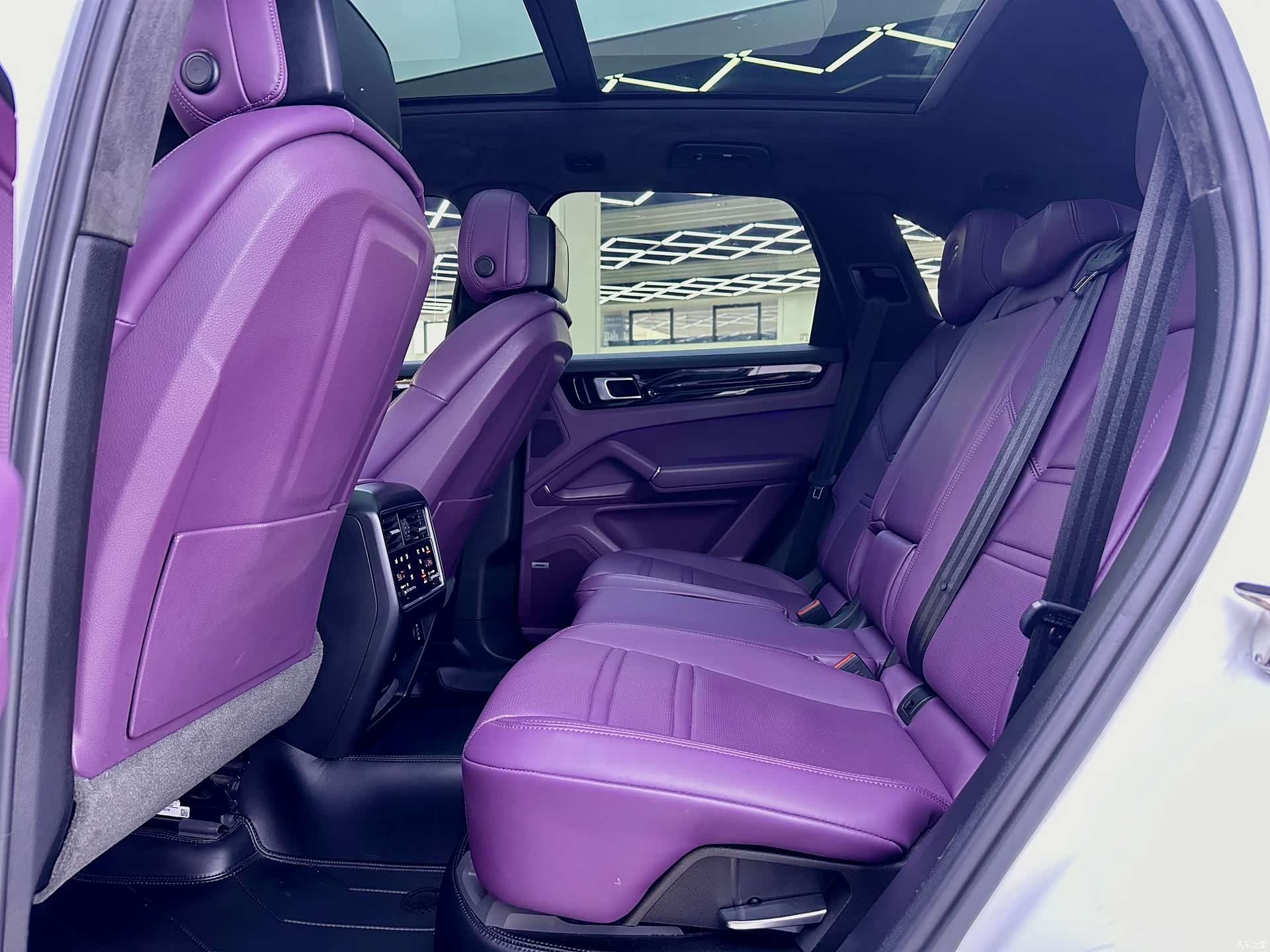 Porsche Cayenne, 2020 12