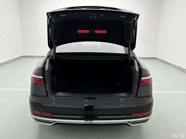 Audi A8L, 2020 13