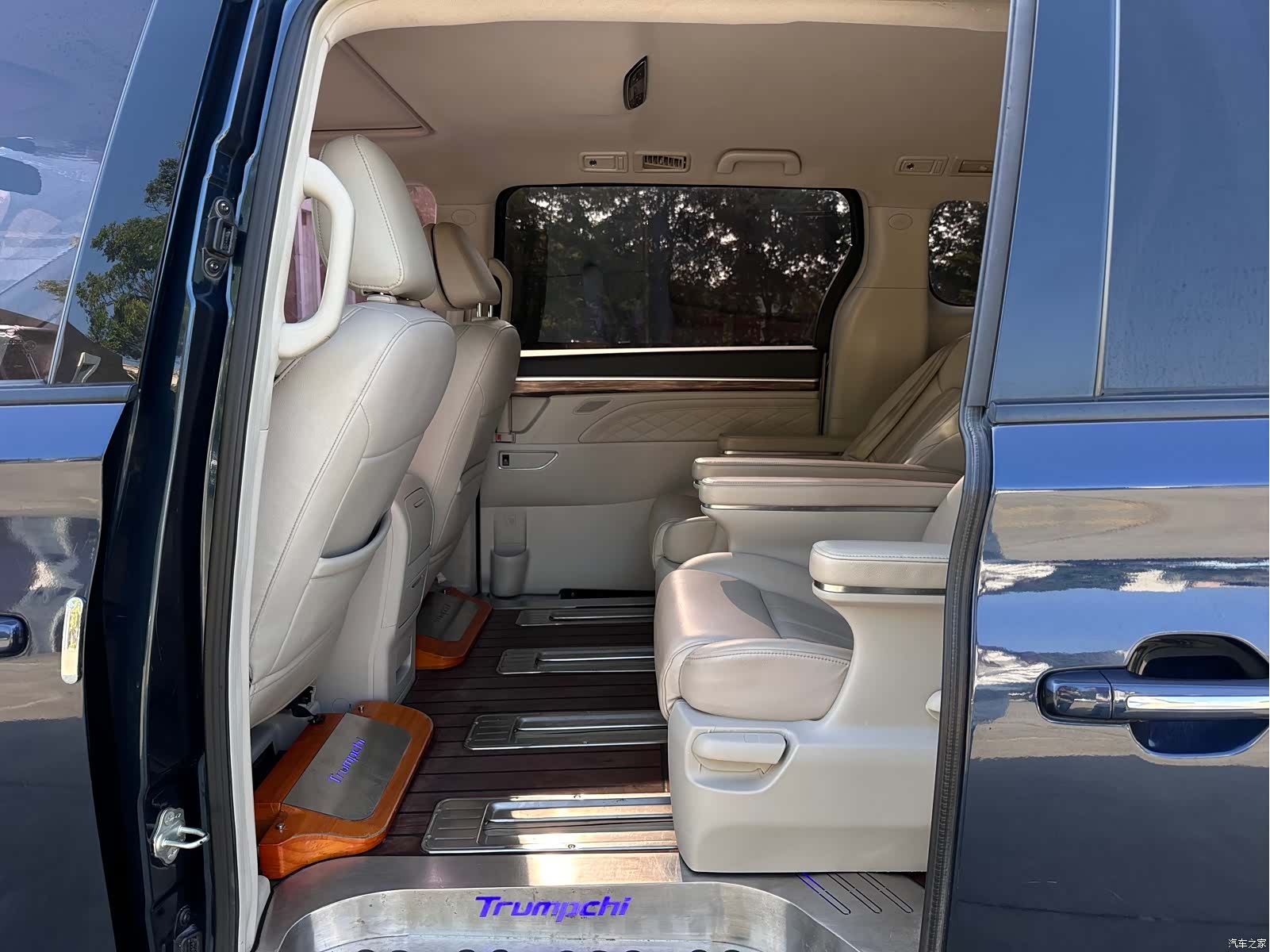Trumpchi M8, 2018 11