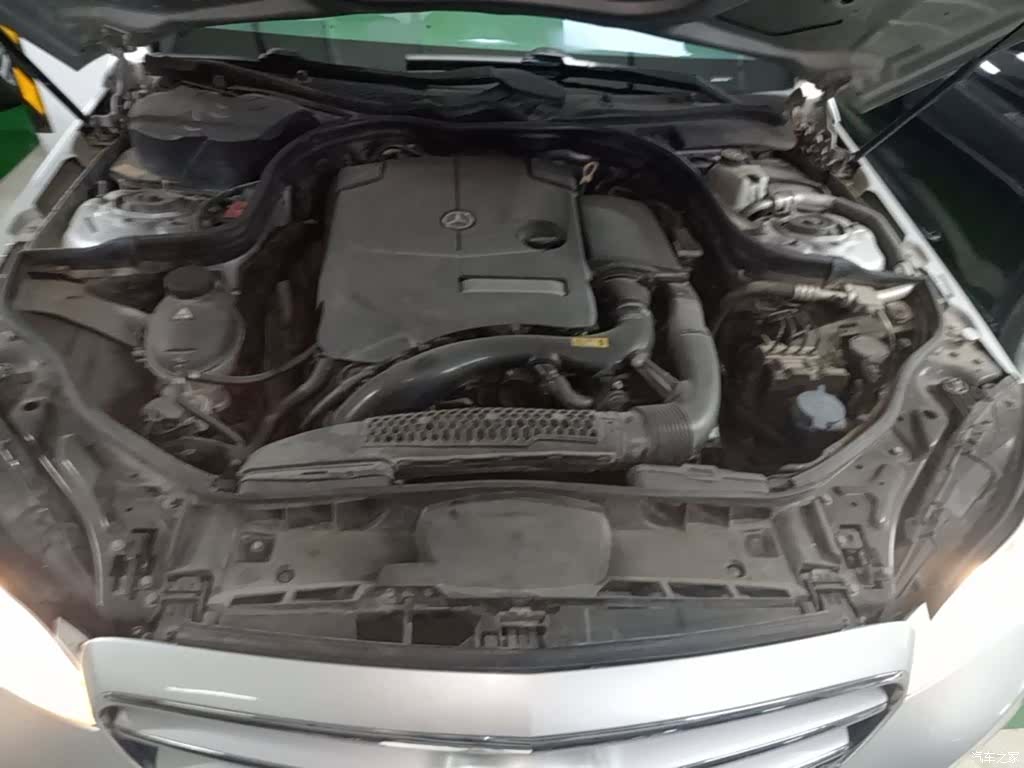 Mercedes-Benz E-Class, 2015 20