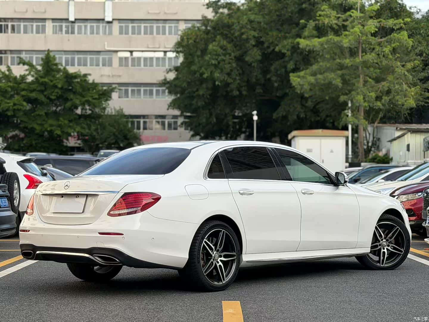Mercedes-Benz E-Class, 2016 2