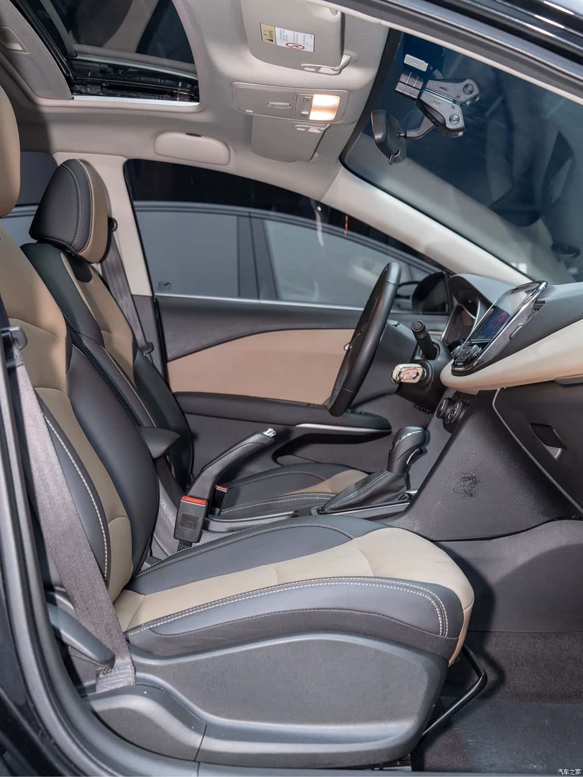 Chevrolet 320, 2022 14