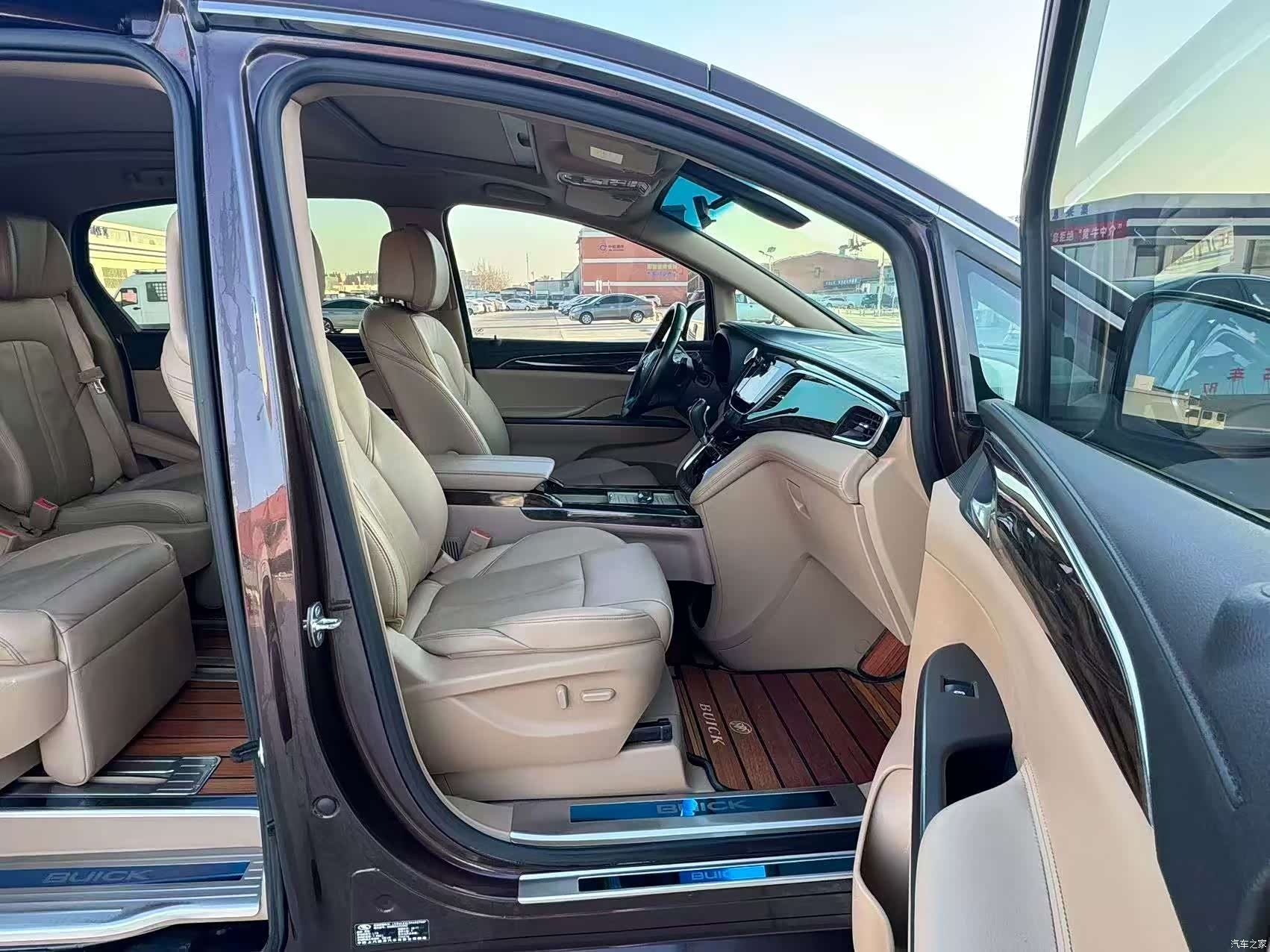 Buick GL8, 2016 8