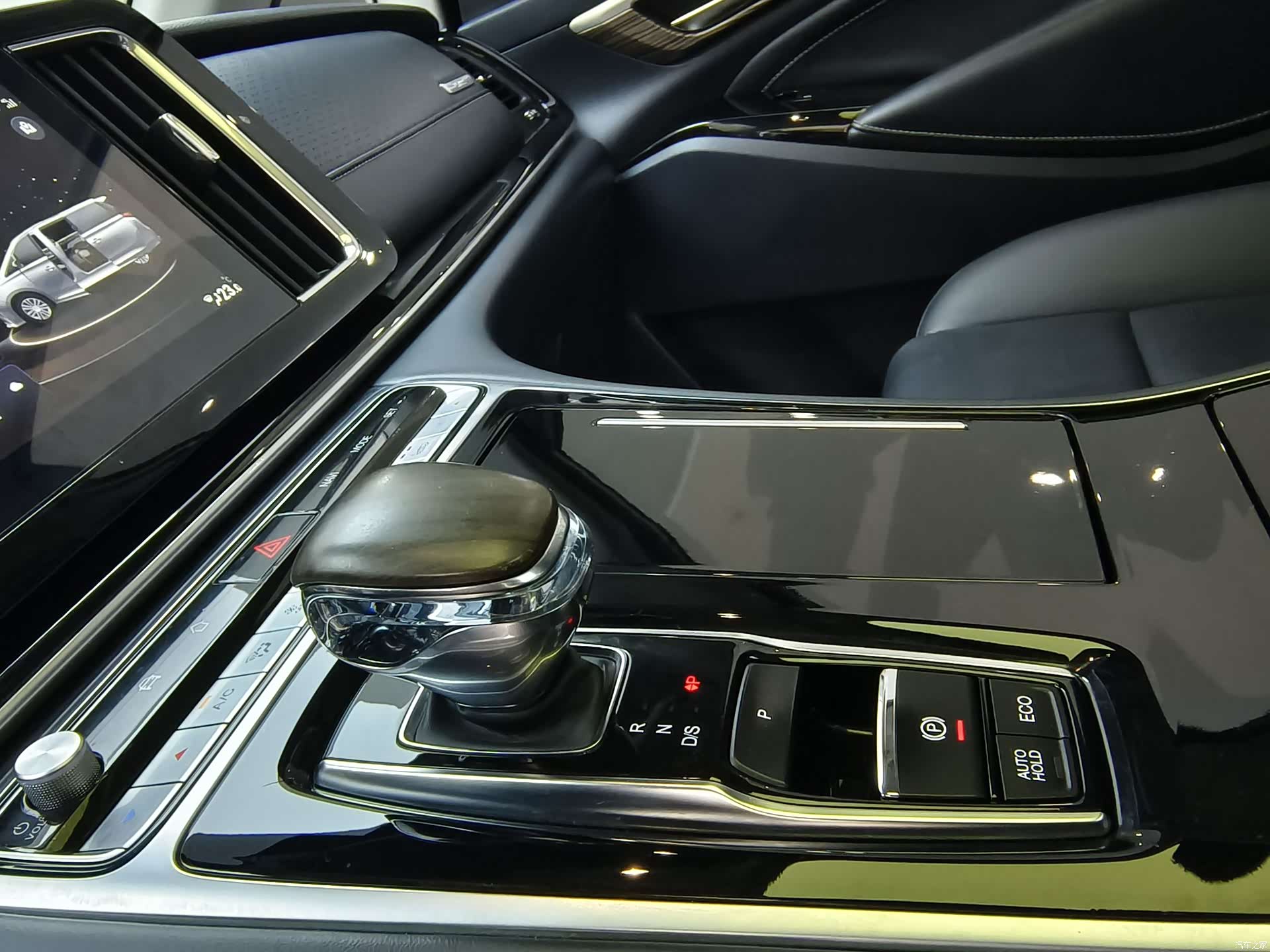 Trumpchi M8, 2022 16
