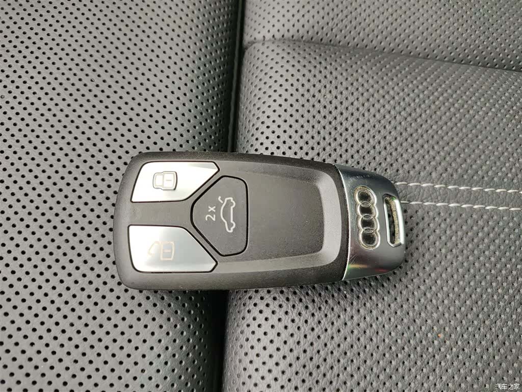 Audi A4L, 2023 9