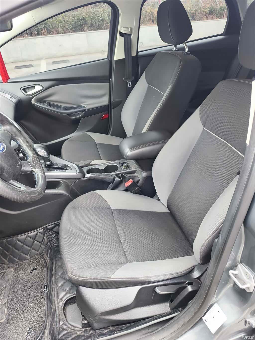 Ford Focus, 2012 9