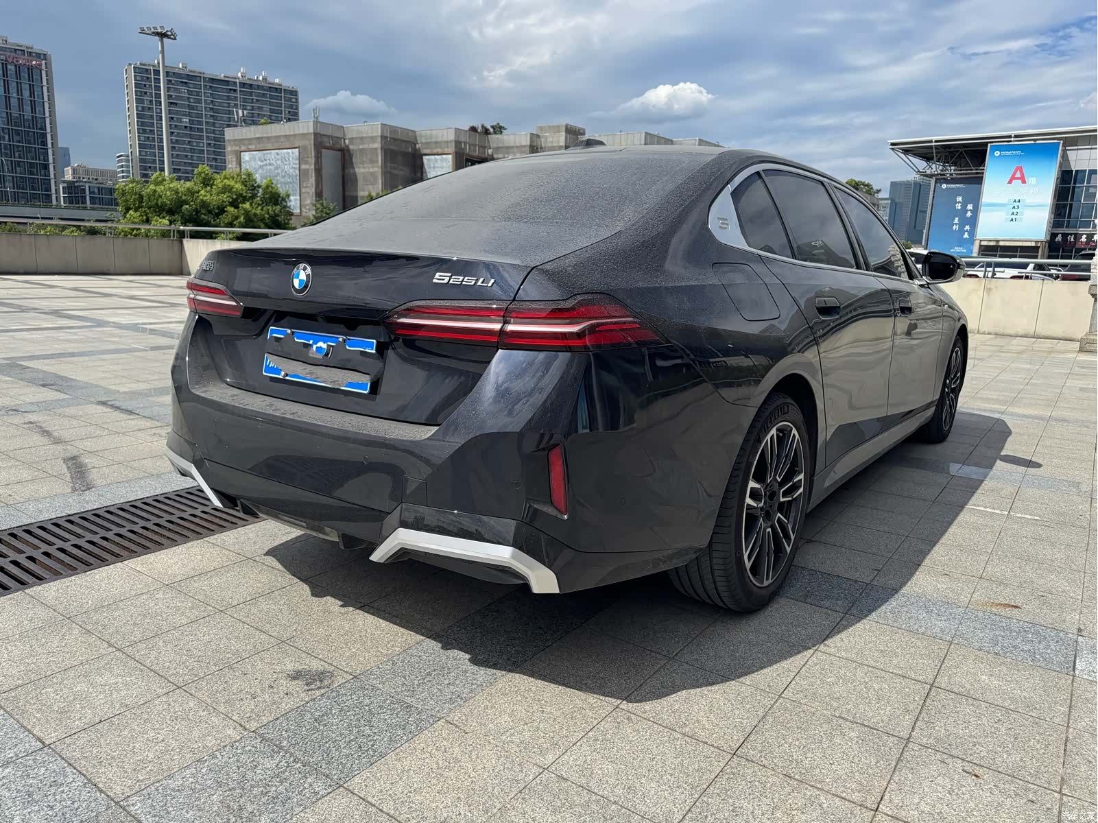 BMW 5 Series, 2025 9