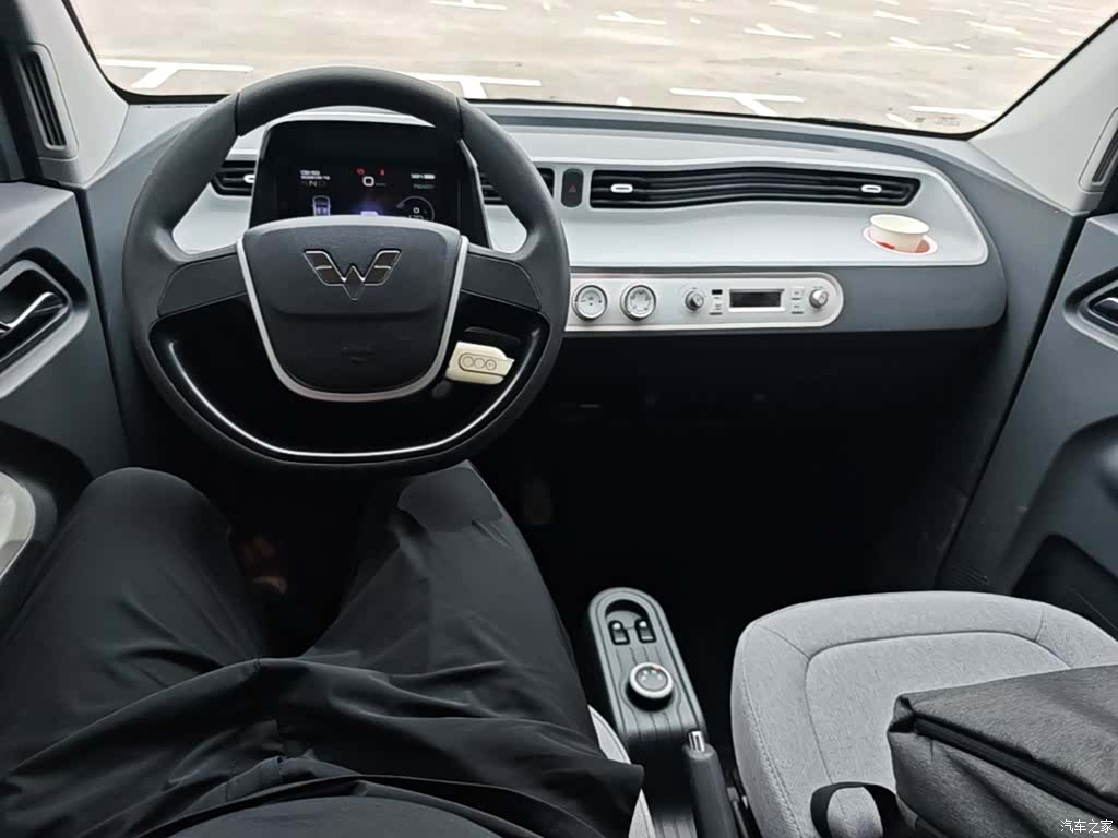 Wuling MINIEV, 2023 10