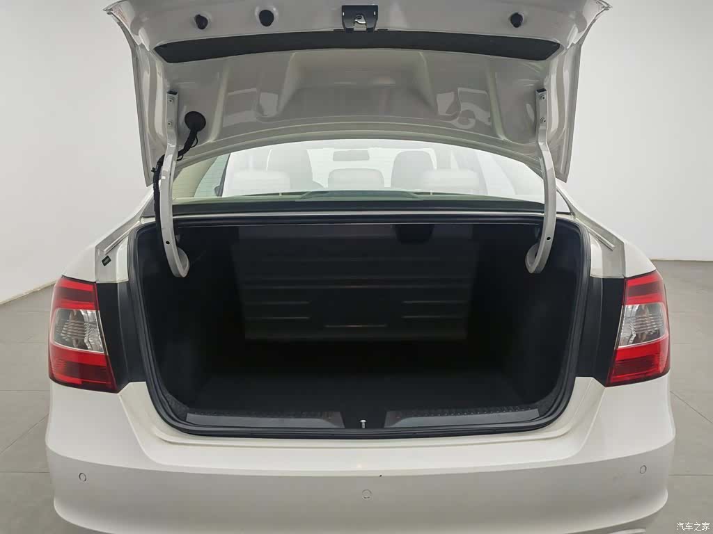 Skoda Rapid, 2015 16