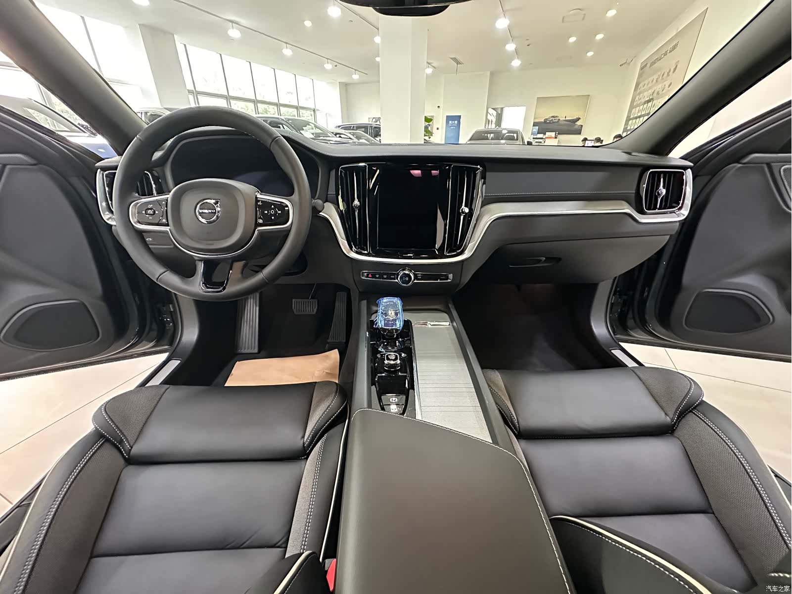 Volvo S60, 1900 9