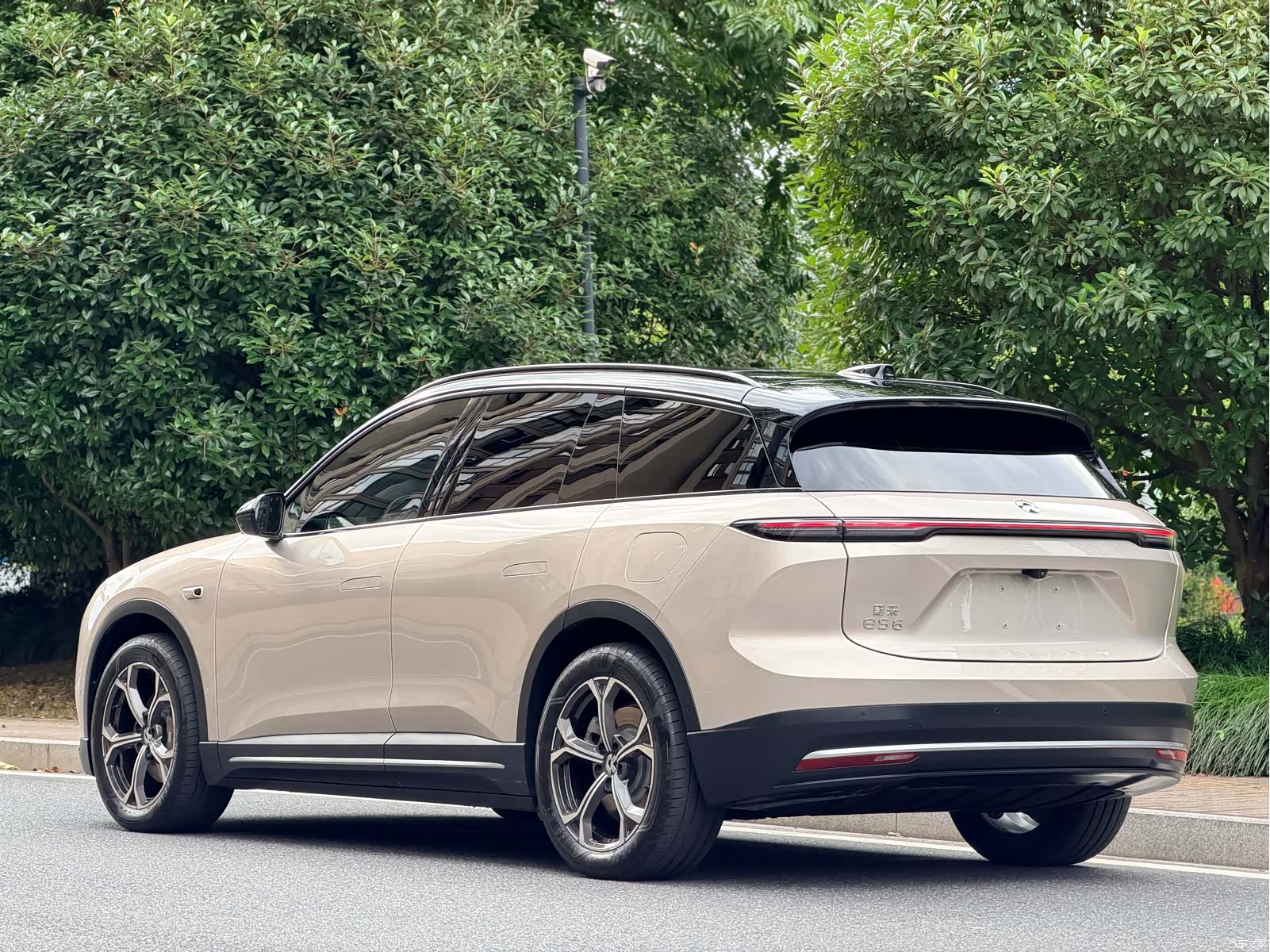 NIO ES6, 2024 4