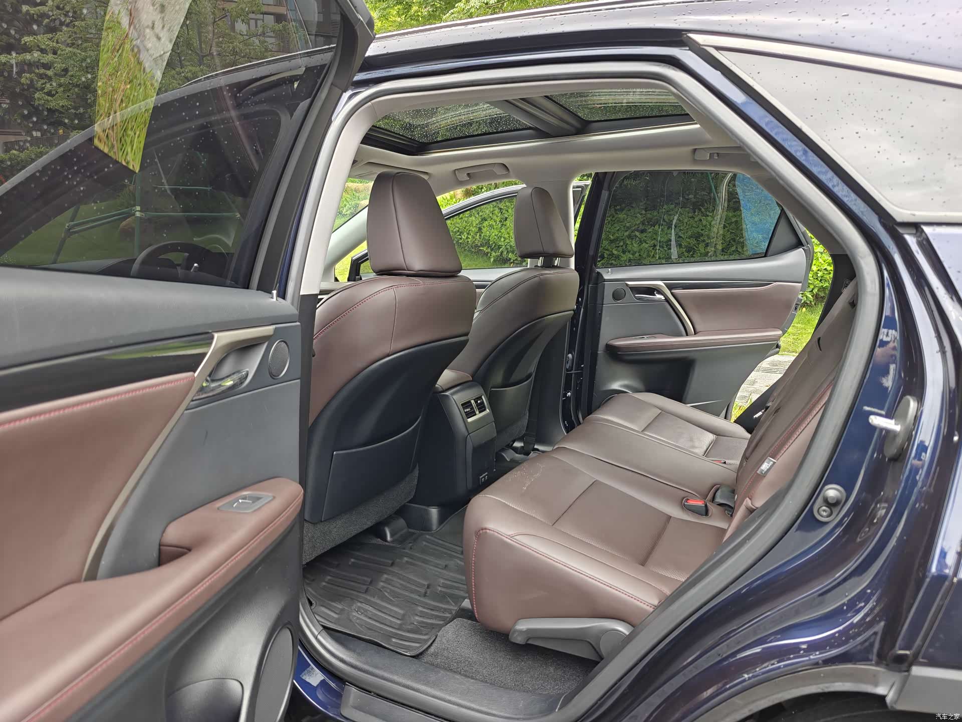 Lexus RX, 2022 15