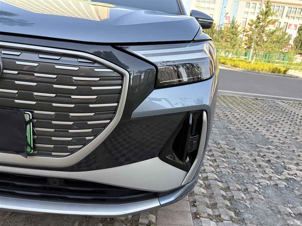 Audi Q4 e-tron, 2025 13